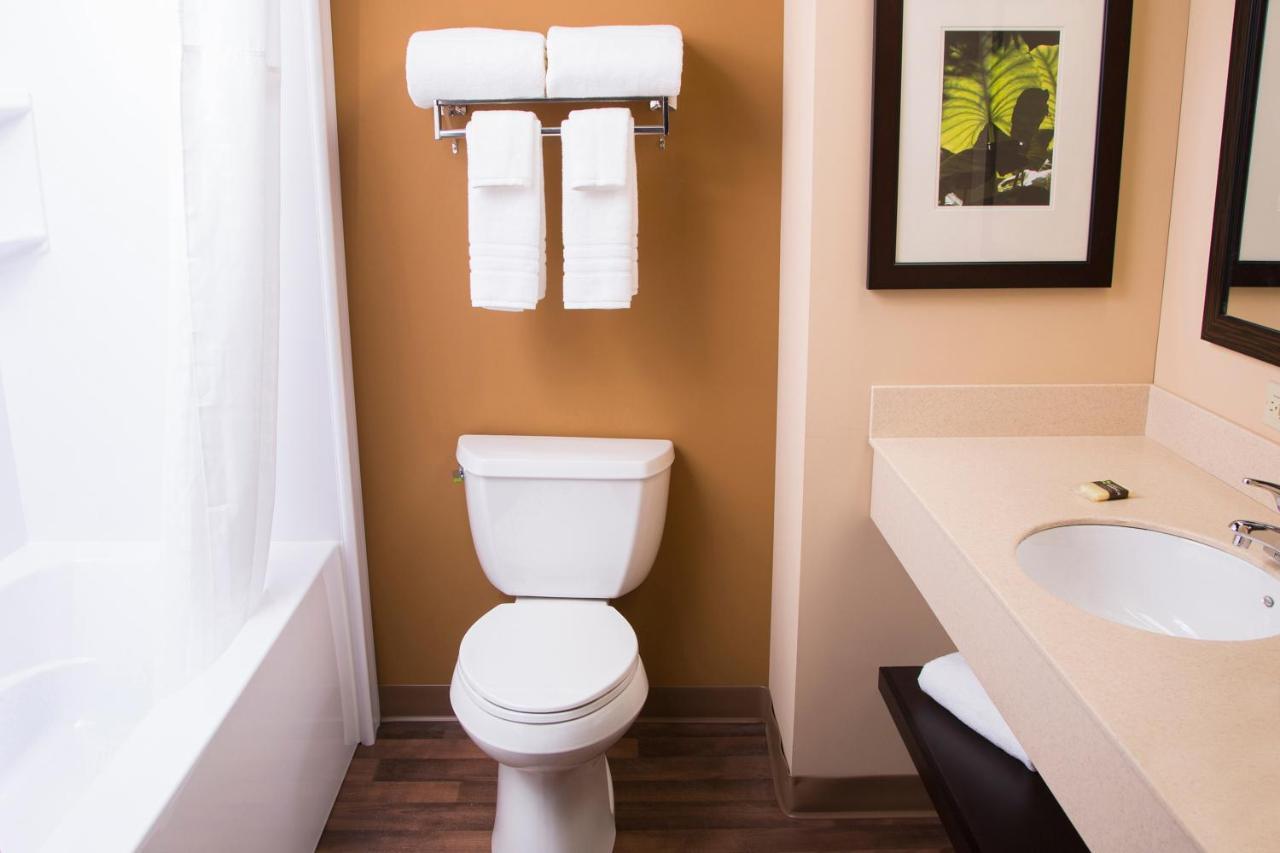 Mainstay Suites Columbus North - Worthington Bagian luar foto